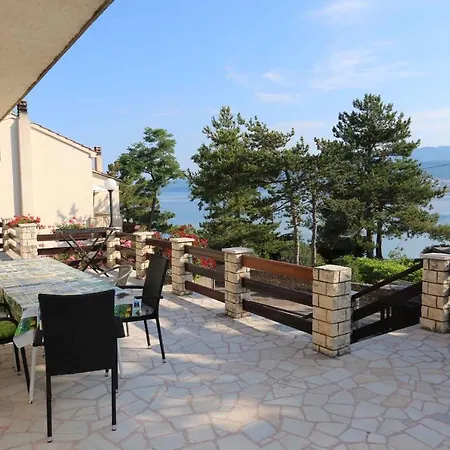 Apartment In Silo/insel Krk 13464